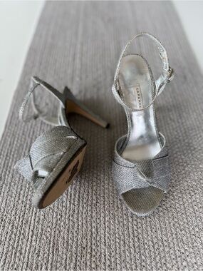 Caparros Silver Knotted High Heels Ankle Strap Sandals Sz 8